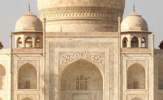 Frente del Taj Mahal en India viajes de lujo