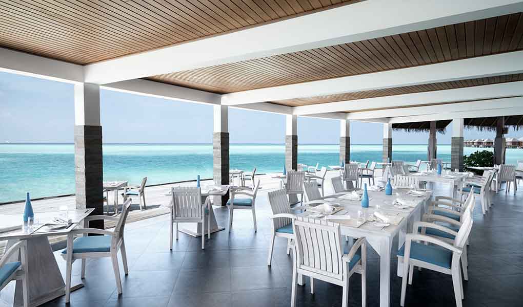 Vistas al mar desde uno de los restaurantes del hotel