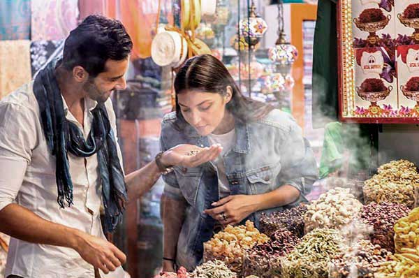 Mercados tradicionales de especias en Abu Dhabi visita zocos