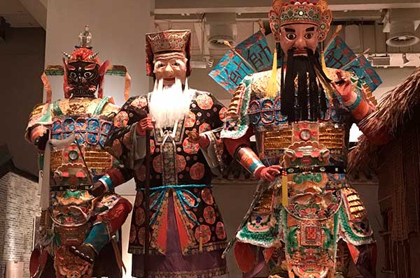 Visita al museo con arte tradicional de China