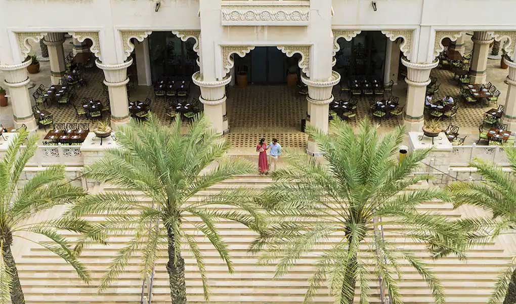 Entrada estilo palacial Jumeirah Al Qasr