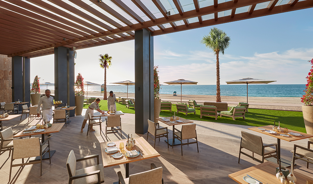 Vistas a la playa desde el bar hotel Mandarin Oriental Jumeira