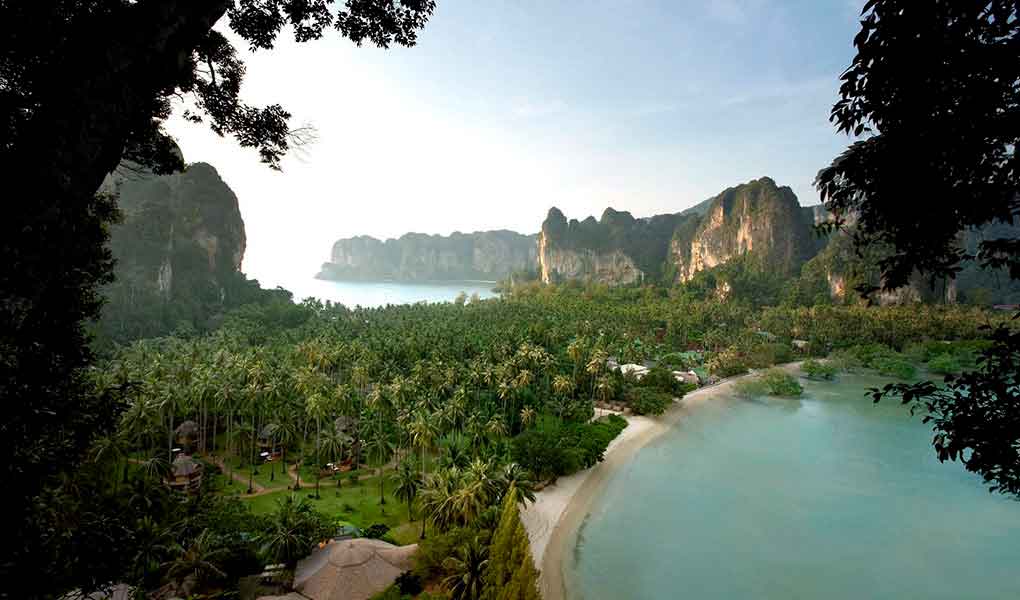 Vistas aéreas Krabi hotel de lujo y playas Rayavadee Krabi Tailandia