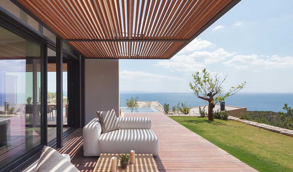 Terraza de la villa con vistas al mer en ​Six Senses Kaplankaya