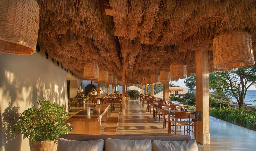 Restaurante exterior del hotel ​Six Senses Kaplankaya